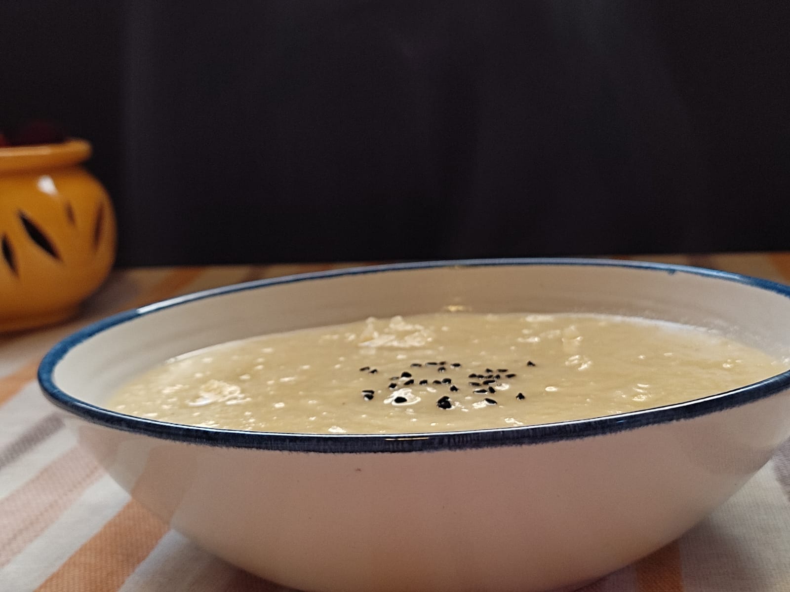 A bowl of Leek and potato soup